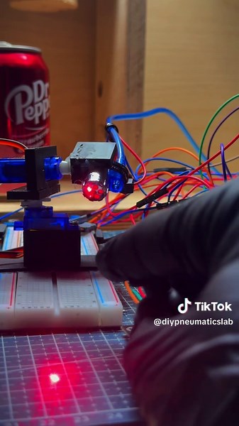 Robot is alive - lock and load #robot #esp32 #arduino #techtok #tiktoktech