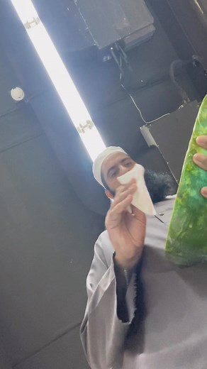 1M views · 10K reactions | Watermelon Injection Issues 塚 #watermelon #redcolor #injections #reelsviralシ #reelsfacebookیوتربوز میں ٹیکے سے لال رنگ | Umar Faridi 04 | Facebook