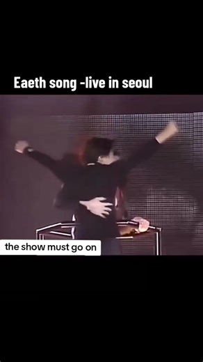 636K views · 10K reactions | (The show must go on) Earth Song -live in seoul #michaeljackson #kingofpop #hilights #everyone #followersシ゚ #unfollowers #fypviralシfyp #nocopyrightinfringementintendedmusicbelongstotherightfulowner | Mary Jayne S. Sade | Facebook