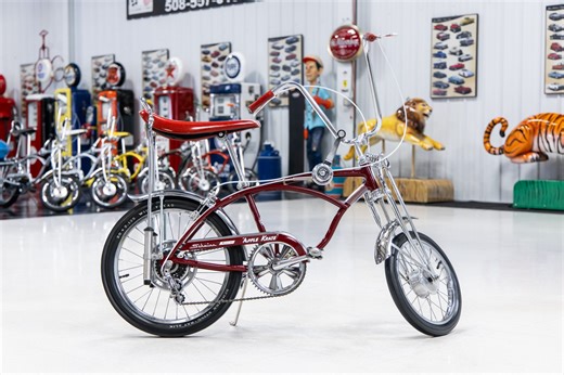No Reserve: 1969 Schwinn Sting-Ray Apple Krate Bicycle