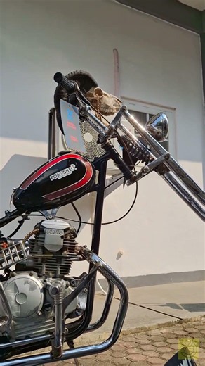 Ban Ribbed Classic di Motor Chopper Prison Hell