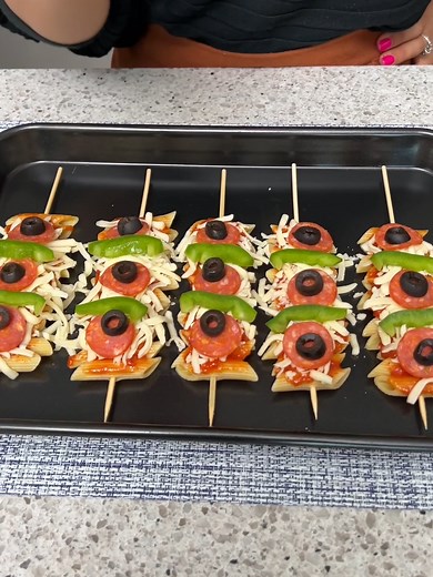 Easy Party Appetizers: Pizza Pasta Skewers Recipe