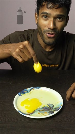 Dinx Asthen on Instagram: "Impossible Way Of Egg Separation 🥚 . . . . . . #explorepage #skills #eggs"