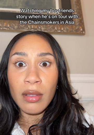 Eva Gutowski Watching Her Boyfriend's Story with the Chainsmokers