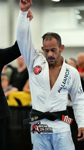 1.6K views · 18 reactions | World Master Jiu-Jitsu IBJJF Championship 2025 磊 Atleta Campeão Cleito Soares de Resende Equipe Alliance @alliancebarbacena Master 5 / Male / BLACK / Feather  Fotógrafo e VideoMaker responsável @marcoarenajj Entrevistas @arenabjj.news Siga NosArena Jiu-Jitsu  @arenabjj @arenabjj.kids @arenabjj.nArena Jiu-Jitsua.fotografia  Curte, ComparArena Jiu-Jitsuomenta.Arena Fotografías fortes! OSS  | Arena Jiu-Jitsu | Facebook