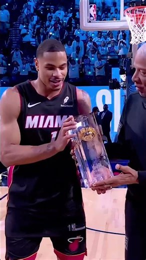 KESHAUN JOHNSON IS YOUR DUNK KING 👑🔥