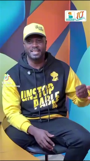 Naye gu bebecool gujja kufa nekitima kyaagwo ekibi,olaba fool figure olumu yayogera kubyamagezi naye ono ye total loss. kilabika ne taatawe biddandi olumu amwevuma @Bobi Wine @National Unity Platform @MACERENAtv @David Lewis Rubongoya