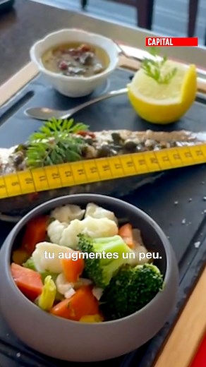 2.4M views · 10K reactions | Certains restaurant de bord de mer prétendent vendre du poisson sauvage à prix attractif alors qu'il s'agit, en réalité, de poissons d'élevage. Alors, comment les reconnaître ? #Capital, ce dimanche à 21:10 sur M6 | Capital | Facebook