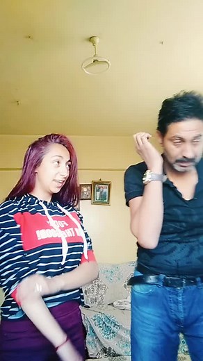 Engaging Hand-Clapping Game with Colorful Styles