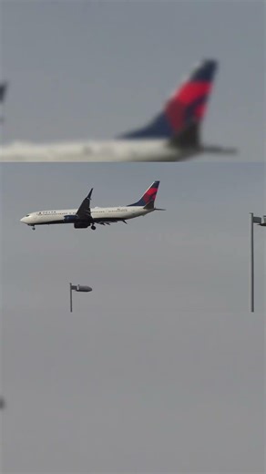 737-900ER • ⬆️