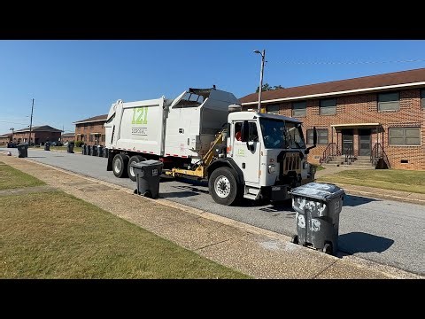 121 Dispsoal ASL 4 ~ Kenworth L770 Heil python side loader garbage truck