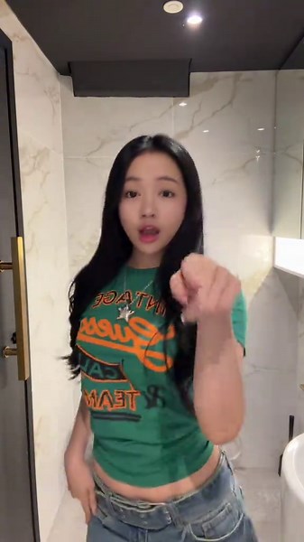 Discover Chrislin's Solid Perfume and Dance Trends