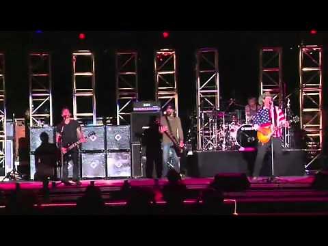 Ted Nugent-Godsmack -Cat Scratch Fever Live Rockin' The Corp