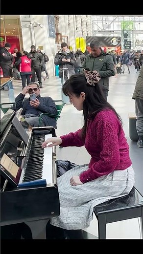 Street Piano in Paris-La Campanella (Liszt) #Classic #Piano #shorts Yuki Kondo