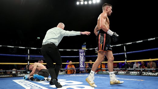 Sam Noakes makes opponent turn his back as he knocks him down twice and stops him to maintain 100 per cent KO record