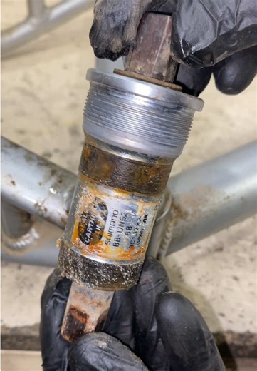 Shimano Bottom Bracket Removal Guide for Vintage Bikes