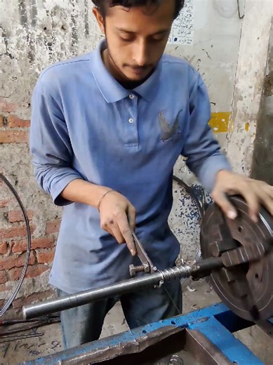 Creating a Comeraction Spring Using a Lathe Machine