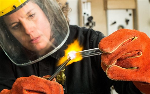 纪录片.现代材料的秘密.2018[高清][英字]