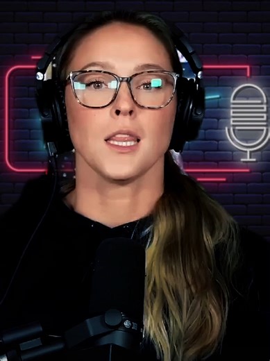 Last Year, What did Kylie Kelce get Jason Kelce for Christmas. #kyliekelce #podcast #jasonkelce #kelcefamily #chrismas