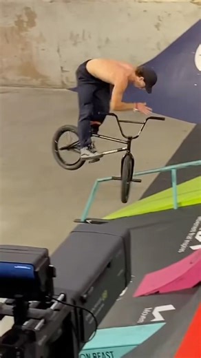 Massive double truck at the Simple Session in Tartu. Andrew Nesterov goes big in Estonia! 🇺🇦🇪🇪🤝