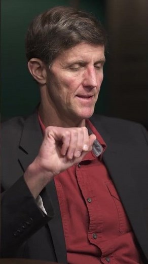 Navy Admiral Reveals UAP Encounter Issues with Submarines