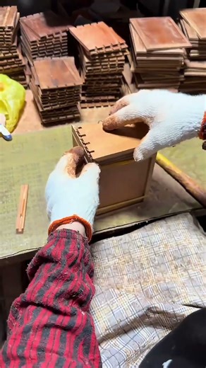 Making small wooden boxes with mortise and tenon joints. #wood #wooddesigner #woodworking #diy