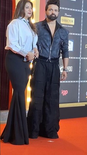 Himesh Reshammiya with Wife Sonia Kapoor Snapped At Pinkvilla Screen Awards 2026i