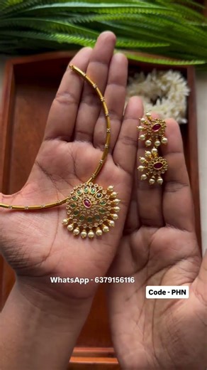 Elegant Hasli Necklace – Minimal Statement Choker