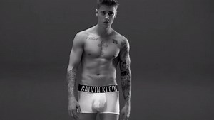 Justin Bieber grabó sensual promoción para Calvin Klein