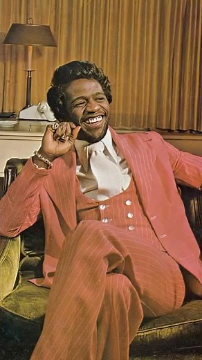 Reverend Al Green performing at the Memphis Pentecostal Church (1984) #algreen #soul #gospel
