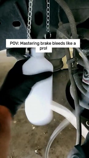 Effortless Brake Bleeding Solo! 🚗💨 Tired of messy brake jobs? Our 3L Manual Brake Bleeder Pump lets ONE person flush brake fluid like a pro! Perfect for European models, it’s built tough with heavy-duty plastic & an upgraded aluminum alloy pump for leak-free sealing. ✅ 3L Tank | ✅ E20 Adapter Included ✅ Flow Control Valve | ✅ Fast & Clean DIY with confidence—SAVE time & money! Grab yours now & upgrade your garage! #SMOTIVEPRO #AutoRepair #BrakeBleeder #DIYMechanic #CarMaintenance #HomeGarage #
