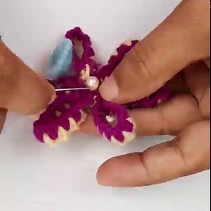1.3M views · 10K reactions | Amazing Woolen Flower Craft Ideas with Cotton buds | Dian Embroidery | Facebook