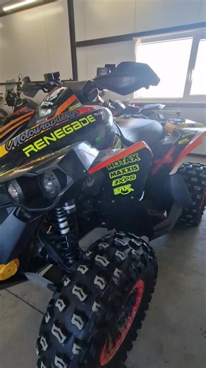 Exploring the Can-Am Renegade 1000R