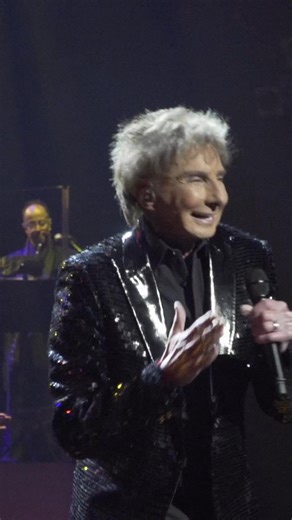 Detroit ✨ Barry Manilow will perform a full concert for the last time in Detroit at the Little Caesars Arena on June 3! Don't miss out - secure your tickets now! | Barry Manilow