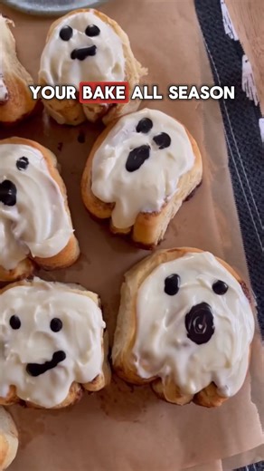 These soft and spooky Ghost Cinnamon Rolls are the sweetest way to celebrate Halloween 👻🎃 They’re warm, gooey, and topped with cute frosting faces. Perfect for brunch or dessert. Ingredients ¾ cup warm milk 2 ½ tsp instant yeast ⅓ cup sugar 2 eggs ¼ cup butter 3 ½ cups bread flour ¼ cup butter (filling) ⅔ cup brown sugar 1 ½ tbsp cinnamon 4 oz cream cheese 3 tbsp butter¾ cup powdered sugar Method Prepare dough, let rise, fill with cinnamon sugar, and shape into ghosts before baking. Frost and 