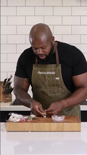 How to Mince Fresh Garlic Cloves