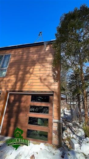 FRANKLIN LAKES, NJ 📍 We’re installing the Dream Collection Lap Siding by James Hardie @jameshardie — and here’s what most contractors won’t say: Anyone can hang siding. Not everyone installs it like it’s their own home. This isn’t just another project to us. It’s someone’s safe place. Their biggest investment. Their dream finally coming to life. So we move differently. We show up when others don’t. We stay when it gets hard. We obsess over the details no one else sees. Every measurement. Every 