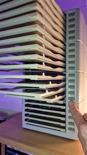 💿 Retro vibes restored!Found this classic CD box for my Windows XP setup