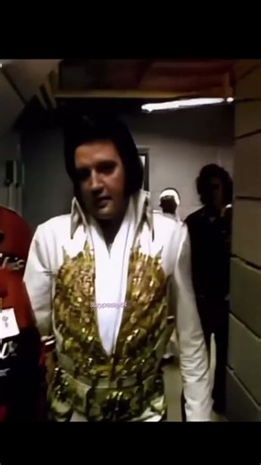 ...1977 june,his last time at backstage,and this world miss him😔🪽🤍🪽👑...#elvisaaronpresley #elvispresley #elvis #loveyou #missyou @Elvis Official