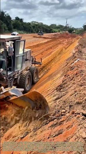 Sculpting the Slope: How a Grading Blade Shapes and Protects the Earth