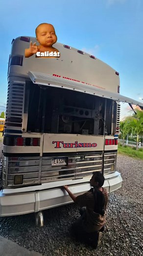 Buses de Honduras: MCI Style in Choluteca