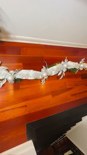 Just finished a matching garland for a customer’s Winter Wonderland wreath! ❄️✨ Loving how the silver and white turned out — it’s so fun to create pieces that bring a little extra magic to someone’s home! #WinterWonderlandDecor #CustomGarland #SilverAndWhiteDecor #HandmadeForYou #IdalmiUniqueWreaths #HolidayDecor #CustomHolidayDecor | Idalmi Unique Wreaths