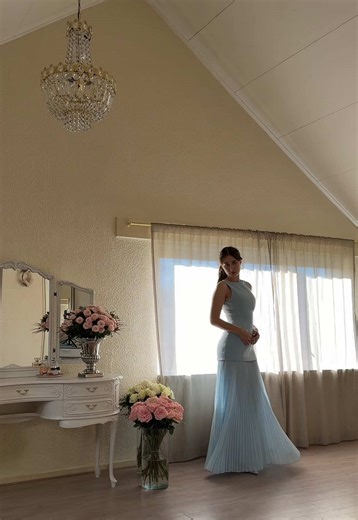 The Most Romantic Dress for Elegant Fashion Lovers