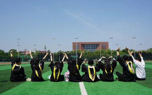 以视频取帧展示python+opencv的代码特点