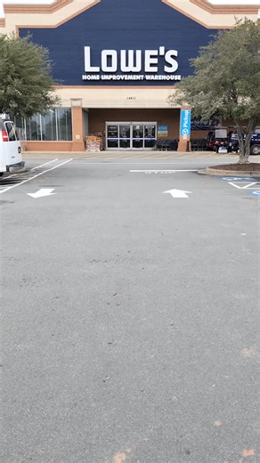 You handle the work. We’ll handle the savings. Pro Savings Days are happening now. | Lowe's Home Improvement