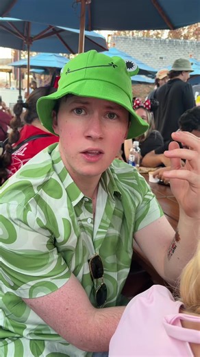 Jack black is FINE.@𝖣 𝖠 𝖱 𝖫 𝖠 𝖤 𝖫 𝖨 𝖹 𝖠 @Wyatt Brooks #muppets #jackblack #themuppetshow