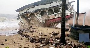 4.9K views · 18 reactions | Cyclone Tauktae intensifies, two killed in Kerala; NDRF teams deployed in 5 coastal states | Track the day's latest news updates here - https://bit.ly/2S0OmcI | The Economic Times | Facebook