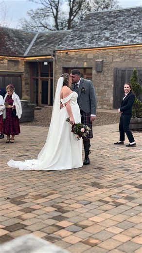 Day in the life of a wedding singer 🎶✨ #scottish #bride #weddingsinger #wedding #scottishsinger #scottishwedding #scottishwedding | Emily Jane Entertainment