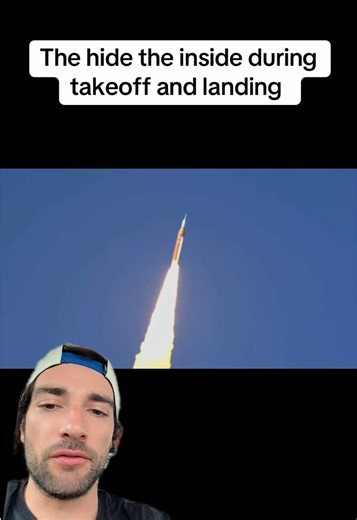 🛡️knightfallenangel🛡️ (@knightfallenangel)’s video of inside the plane