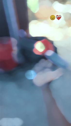 issu O issu o on Instagram: "😞😔😢explorepage ❤️‍🩹😞😔"